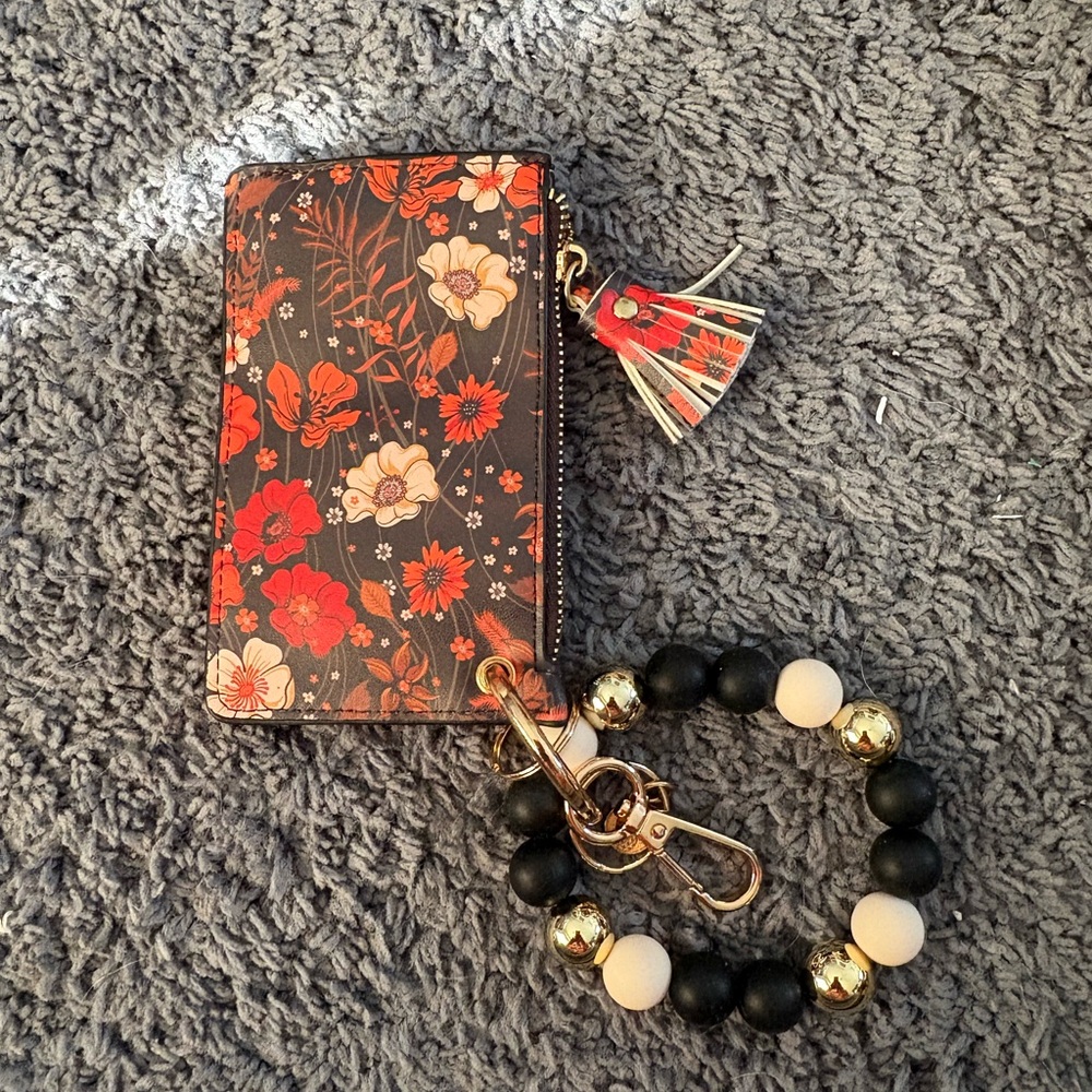 NWOT Simply Southern red/orange and black slip keychain wallet rubber bead band - Picture 2 of 4